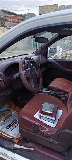 نیسان نەڤارا